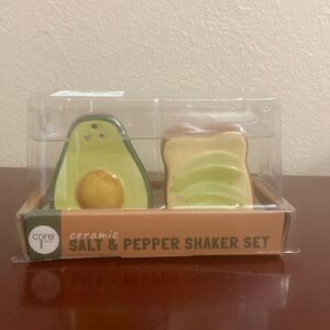 🥑🥑AVOCADO & TOAST SALT & PEPPER SHAKER SET AVOCADO & TOAST SHAKERS NEW